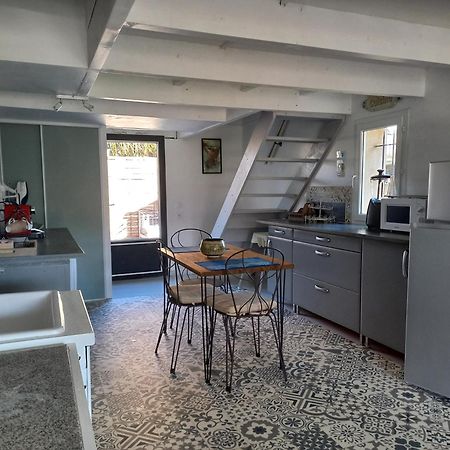 Lamathye Aramon Exterior foto