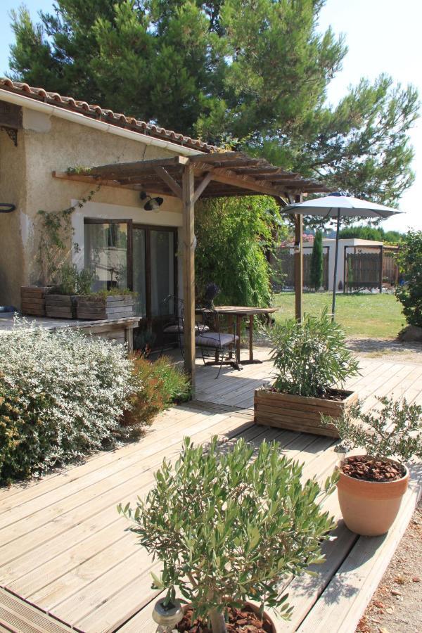 Lamathye Aramon Exterior foto